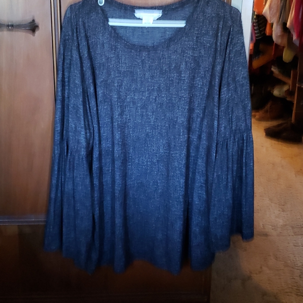 Black 3/4 Sleeve Tunic by Workshop